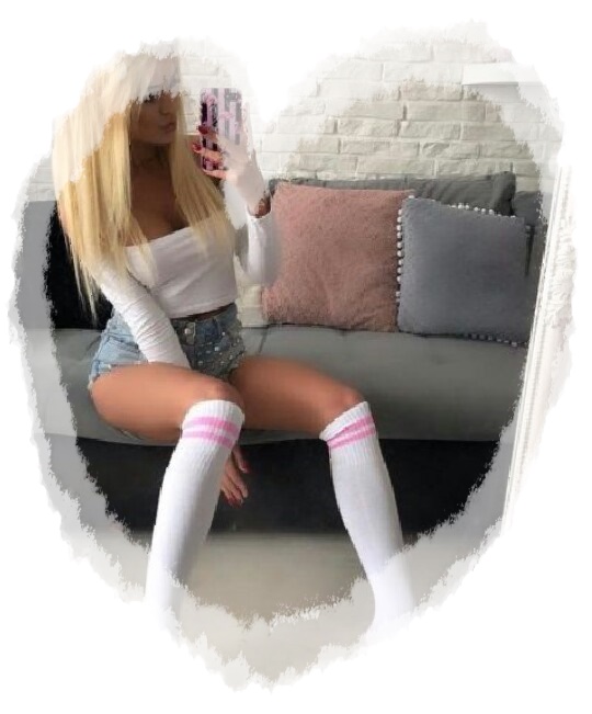 Sevişmek İsteyenin Ayağına seks Hizmeti Götüren Fedakâr Beylikdüzü Escort