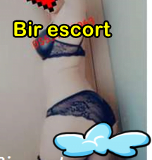 Taksim Escort Bayan Betül Lüks Evinde Görüşüyor